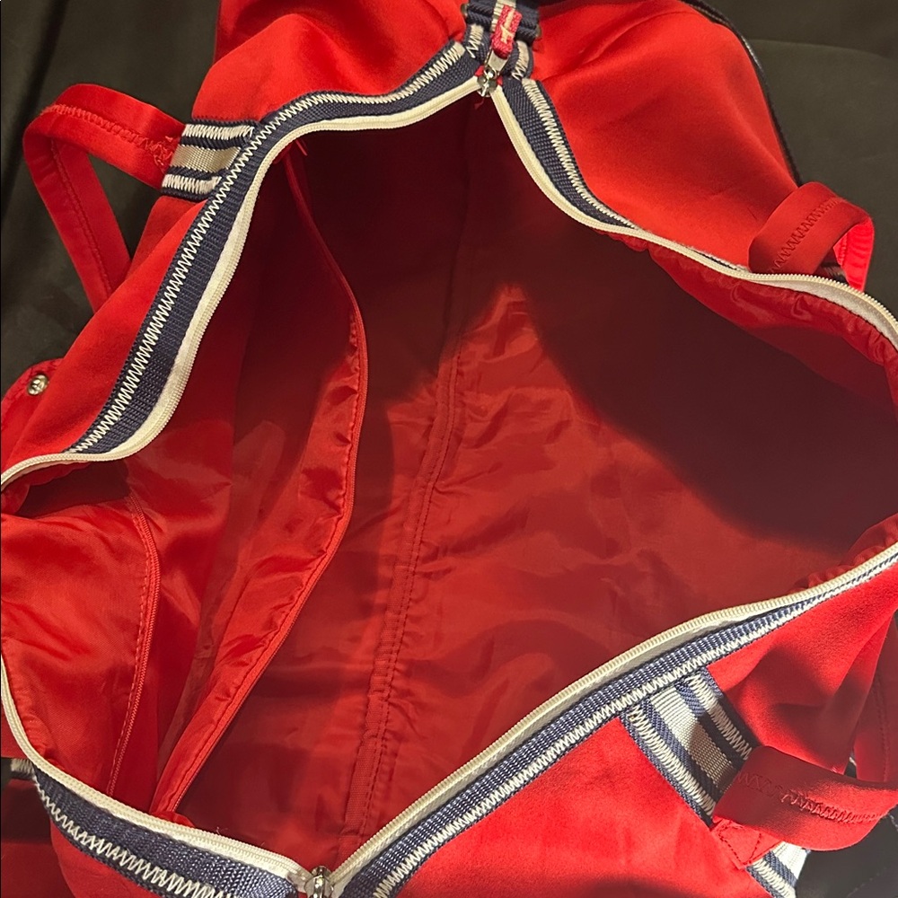 Retro Speedo Red Lifeguard Reto Duffel Bag - Picture 6 of 6